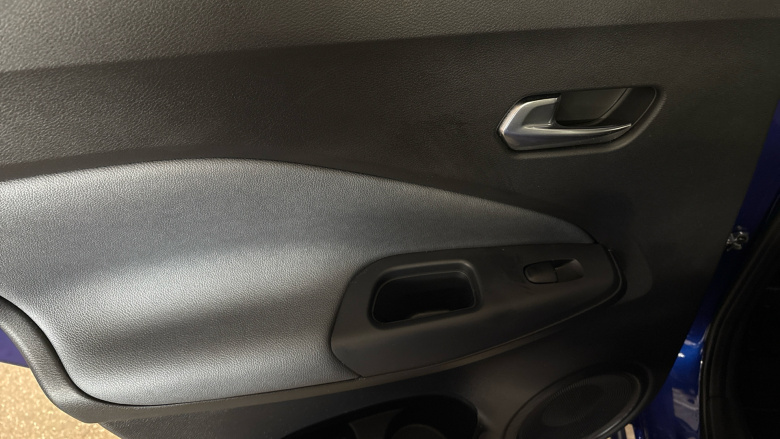 Nissan Juke 1.0 DiG-T 114 N-Connecta 5dr DCT Petrol Hatchback